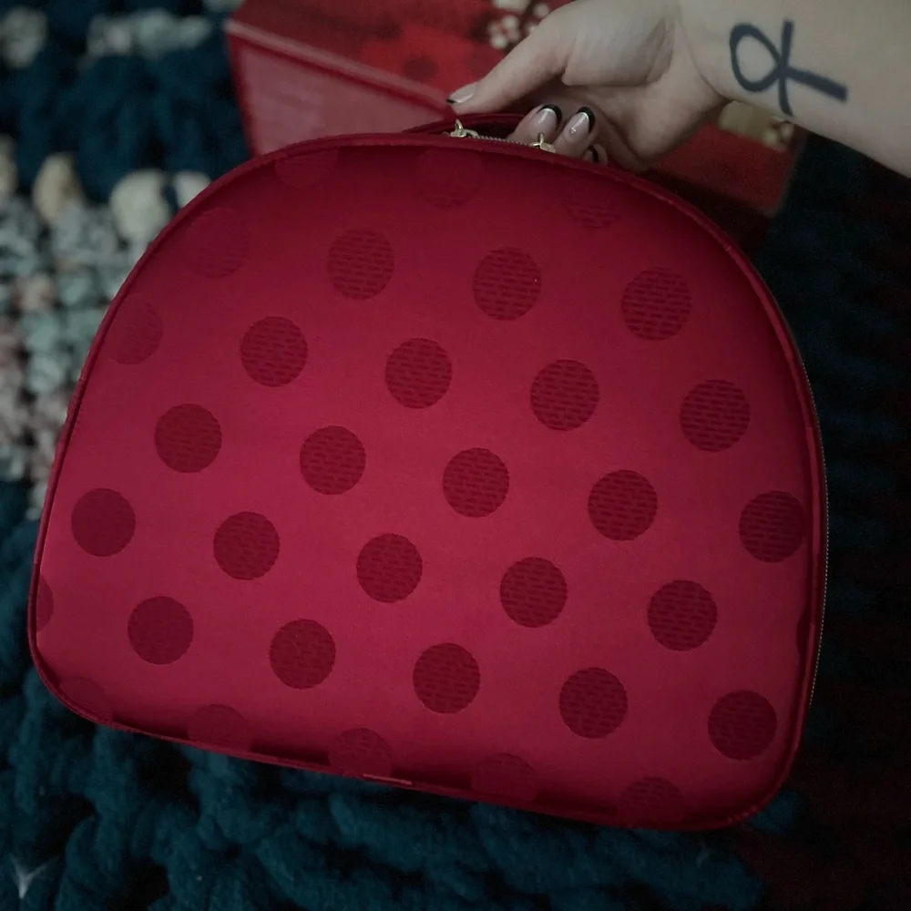 Estee Lauder Red Polka Dot Satin Tote NIB makeup not included - Picture 3 of 7